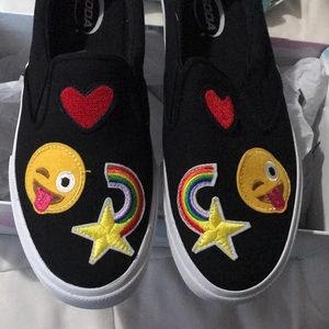 Soda Black Emoji Embroidered Shoes (Size US 9)